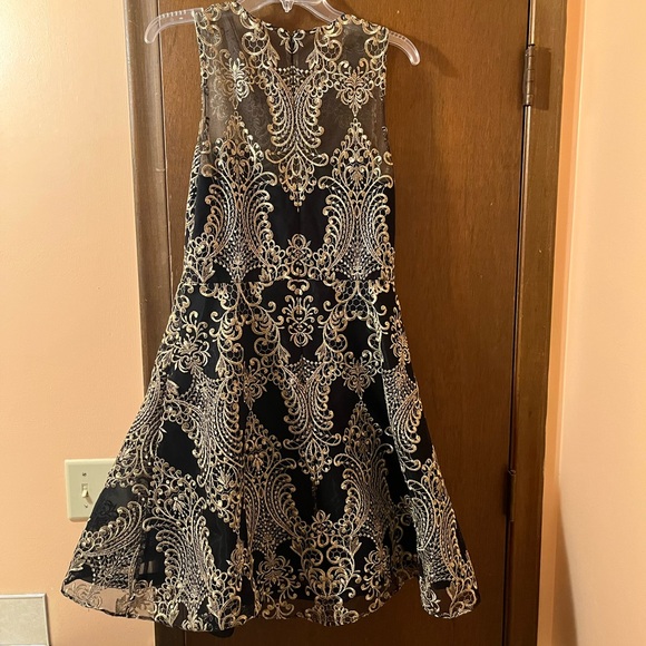 Marchesa Notte Black & Gold Filagree Crinoline Mini Dress - Picture 3 of 9